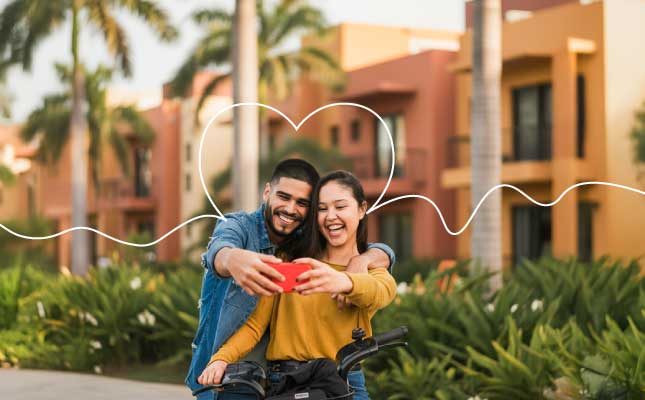 Pareja unida en el mes del amor y la amistad